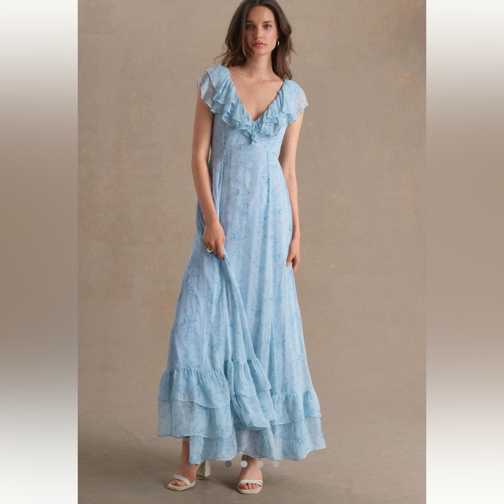 Sachin & Babi Ivy Chiffon Flutter Sleeve Ruffled V Neck Gown in Blue
